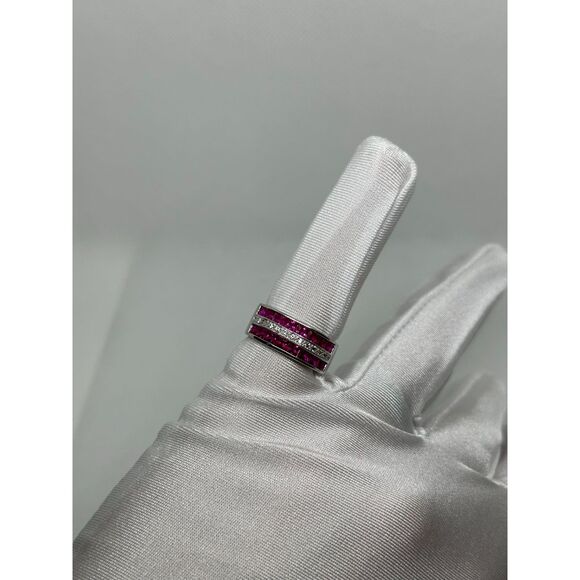 2 Ct LG Ruby Band and Sapphire Lining - Picture 6 of 7